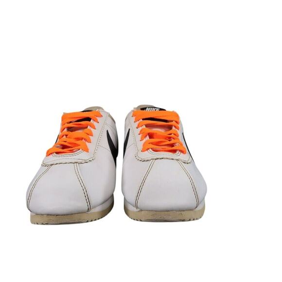 Nike Shoes Womens 7 Sneakers Classic Cortez Lifestyle White Black Leather Retro - Picture 3 of 13